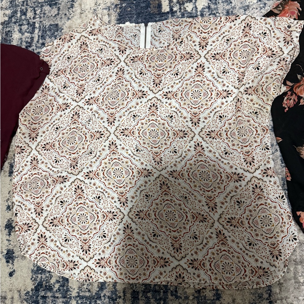 Maurices Cream and Tan Geometric Blouse